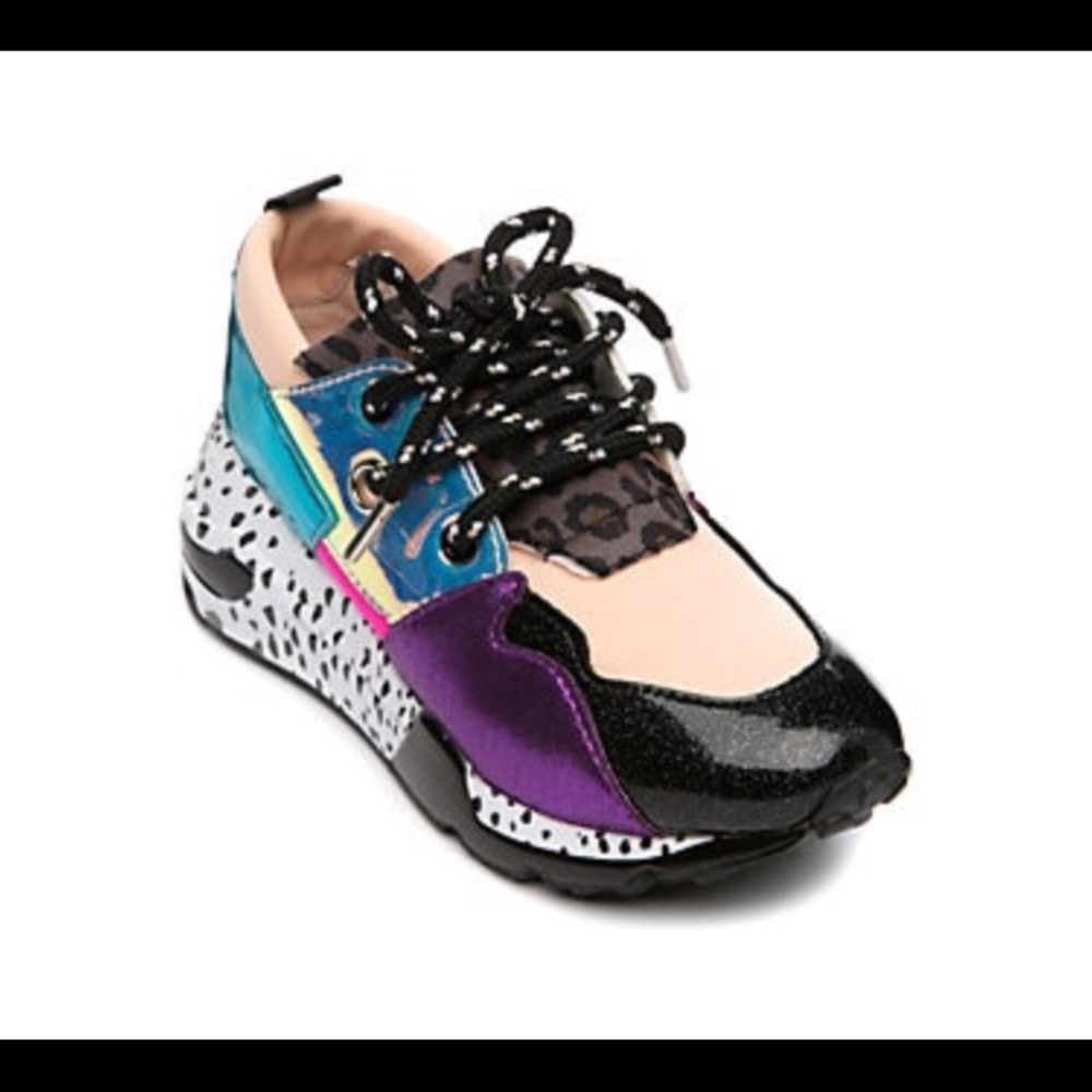 New Steve Madden
Youth Girls Cliff Sneaker